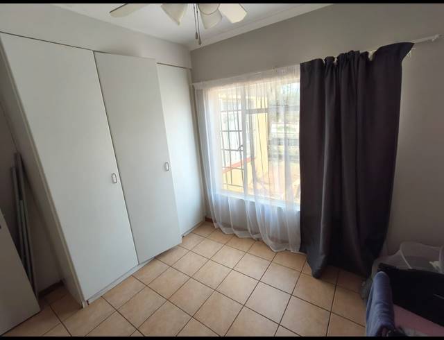 4 BEDROOM TOWNHOUSE FOR SALE IN CASHAN